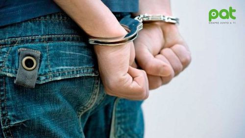 Adolescente de 14 años detenido por el asesinato de su madre en La Paz