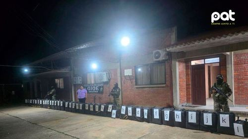 Hallan casi dos toneladas de droga en Beni y aprehenden a tres colombianos
