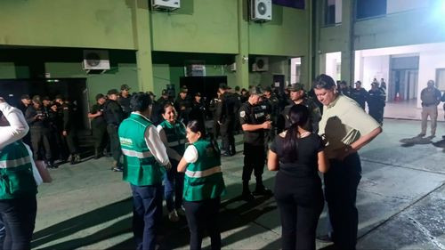 Refuerzan controles contra pandillas y locales nocturnos en Santa Cruz
