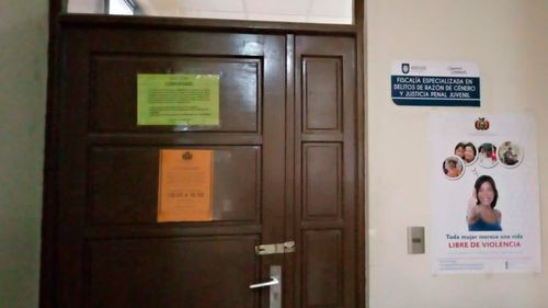 En Cochabamba padre y madrastra enviados a prisión con detención preventiva por presunto ataque a adolescente de 15 Años