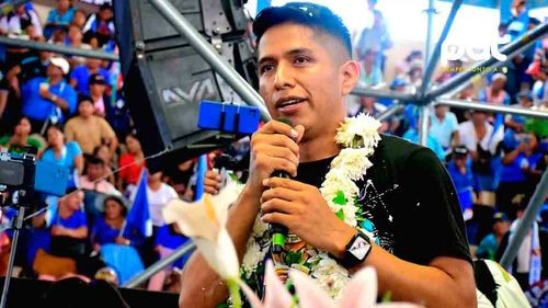 Andrónico aún no define si será candidato presidencial, pero dará un mensaje al país