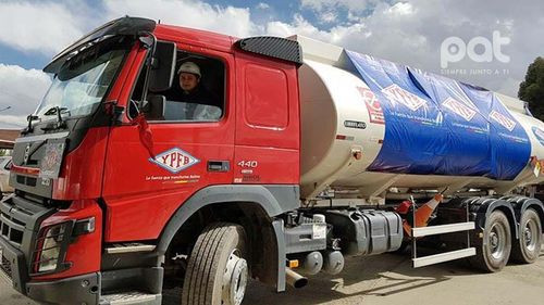 Arriban buques con combustible a Arica y YPFB garantiza ingreso diario de 4,3 millones de litros
