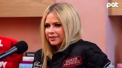 Avril Lavigne reflexiona sobre la leyenda urbana de su supuesta sustitución