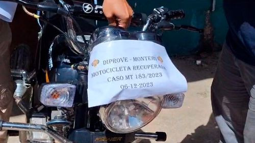 Éxito Policial en Santa Cruz: Aprehensión de tres personas y recuperación de doce motocicletas robadas