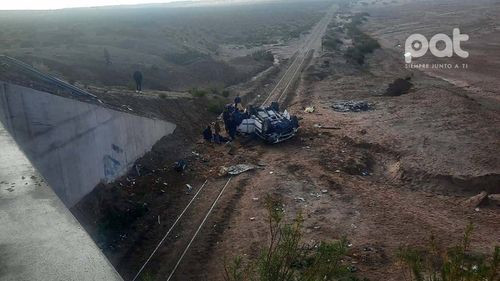 Fatal accidente en la carretera Uyuni - Tupiza deja cinco personas fallecidas y cuatro heridos 