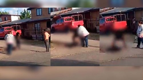  Chile: Hombre apuñala a su hermano con 43 puñaladas en la calle a plena luz del día