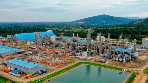 Analista denuncia parálisis de plantas de urea y gas y alerta sobre importación de gas 