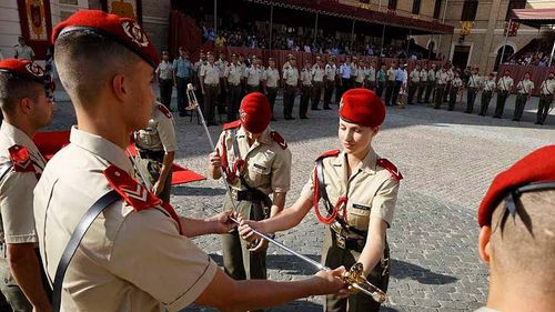 La Princesa Leonor recibe su sable en la Academia General Militar de Zaragoza