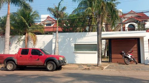 Representante de clínica privada en investigación por legitimación de ganancias ilícitas