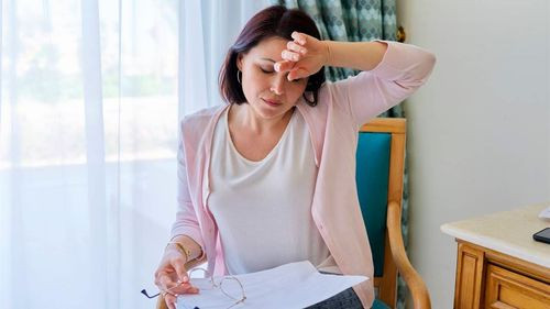 Gran Bretaña evalúa considerar los síntomas de la Menopausia como incapacidad laboral