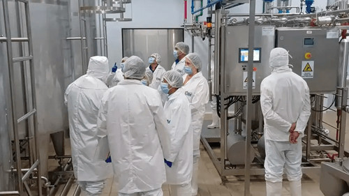 Comisión de Chile inspecciona plantas lácteas en Bolivia para posible exportación