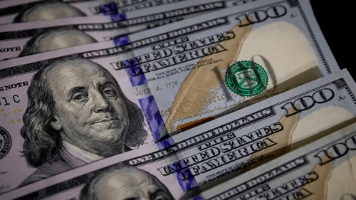 Gobierno prevé nuevo esquema cambiario del dólar en dos meses