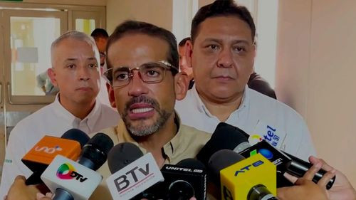 Camacho anuncia desalojo de 300 predios avasallados con apoyo de Policía, FFAA