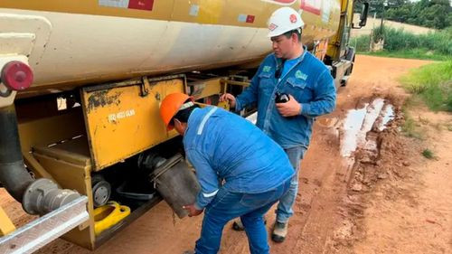 ANH detecta gasolina fuera de especificación y precinta cisterna en Pando