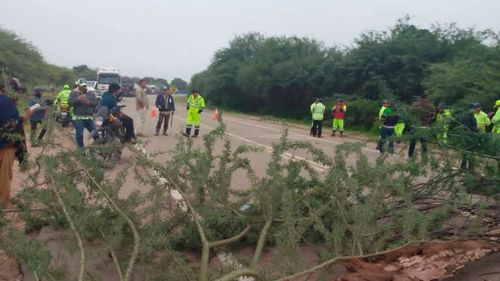 Bloqueo en Ibibobo mantiene cortada la Ruta 11 hacia Paraguay