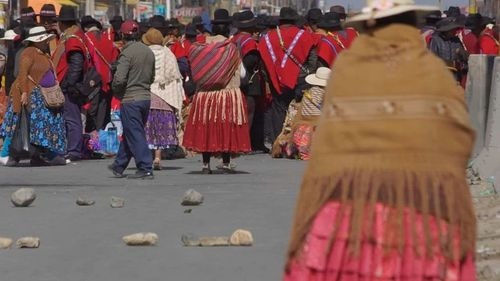 Gobierno anuncia ajustes formales en 35 artículos del DS 5503 mientras la COB mantiene bloqueos