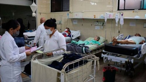 Santa Cruz: Falta de personal obliga a cerrar camas y agrava saturación en el hospital San Juan de Dios