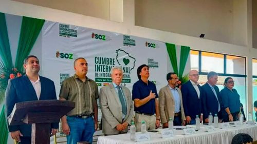 Cumbre en San Ignacio impulsa corredor bioceánico entre Bolivia Brasil Paraguay