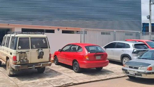 Imagen de Allanan oficinas del Senasag por envío de 700 kilos de droga a Chile