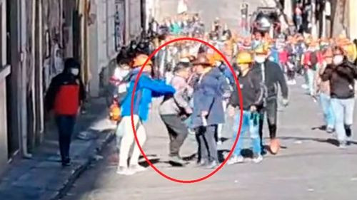 Periodistas agredidos en protestas pese a llamado de Argollo a respetar a la prensa