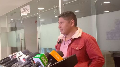 Diputado pide que Evo Morales y un dirigente de la COB sean investigados por los bloqueos