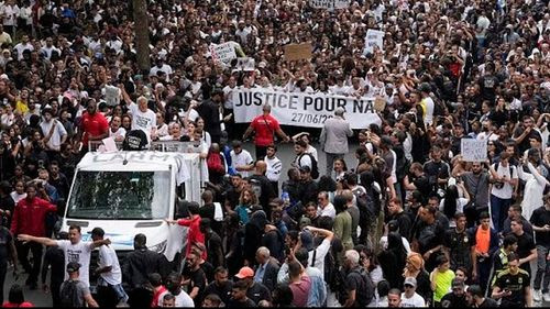 Quién era Nahel M., el joven de 17 años que murió a causa de un disparo de la policía en Francia