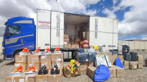 Aduana comisa el valor de 575.000 Bs. en cigarrillos y ropa usada en La Paz