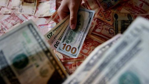 &quot;La gente está priorizando alimentos antes que dólares”: cae del USDT por debajo de Bs 15