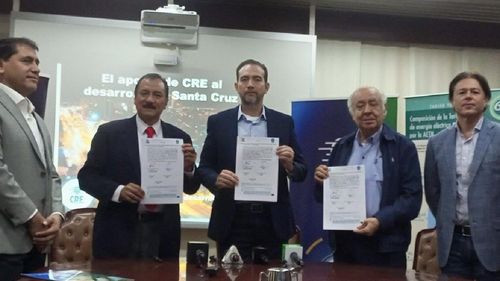 CRE firma covenio Institucional con la UAGRM