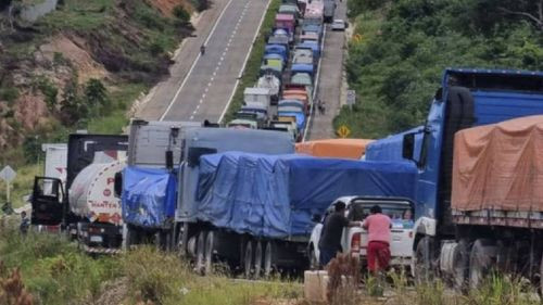Van 10 días de bloqueo de ruta en demanda del tramo Las Cruces - Buena Vista, hasta el momento no se ve soluciones 