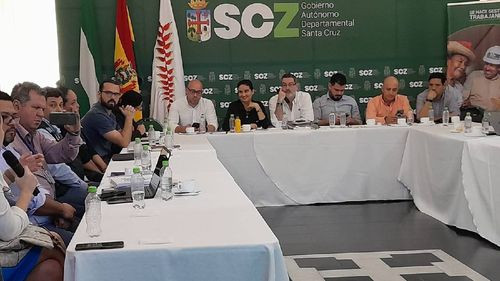 Presidente de la Asamblea Legislativa Departamental, lidera reunión clave sobre Acuíferos y Proyecto Carretero, Las Cruces- Buena Vista
