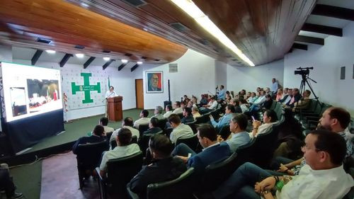 Presentación del informe preliminar del proyecto Santa Cruz y su relación con el estado 