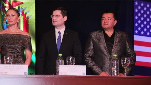 Alcalde Jhonny Fernández, promueve la cooperación comercial con Estados Unidos en la Expocruz