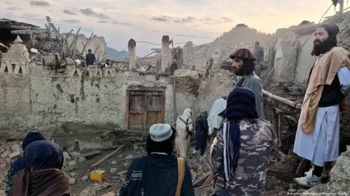 Sismo de magnitud 6,3 deja al menos 15 muertos en Afganistán