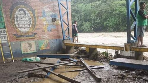  Inundaciones en Caranavi: Desesperación, desborde de río y daños graves