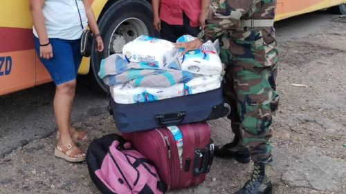 Fiscalía investiga  a una mujer que trasladaba 20 kilos de  cocaína en un bus de transporte público 