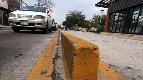 Comenzó la retirada de cordones del BRT en Santa Cruz
