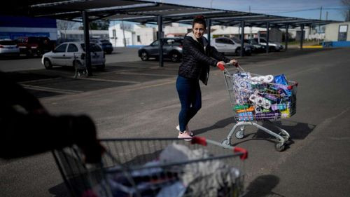 Uruguay estima pérdida de USD 50 millones en recaudación por turismo de compras en argentina