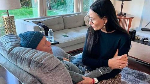 Demi Moore emociona al compartir una foto conmovedora de Bruce Willis en su cumpleaños 69