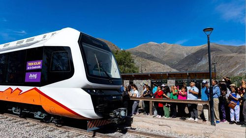 El Tren de la Quebrada: Revolucionando el transporte en Argentina con energía solar y baterías de litio