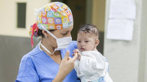 Campaña de cirugías gratuitas para niños con labio leporino