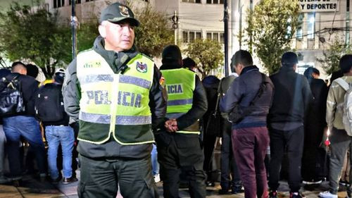 Más de 40 universitarios arrestados durante jornada electoral de la UMSA