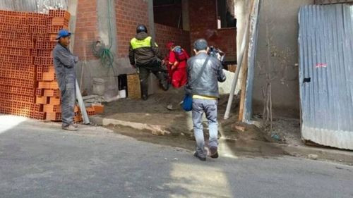  Obrero cae desde segundo piso en zona de Villa Fátima de La Paz
