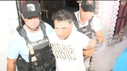 La FELCC capturó al ciudadano colombiano buscado por el homicidio de un taxista. 