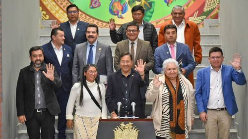 Arce y alcaldes acuerdan reprogramar créditos y otros seis puntos de desarrollo