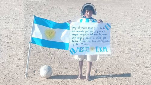 El sueño de Dylan: Conocer a Messi y cantar el himno de Argentina juntos