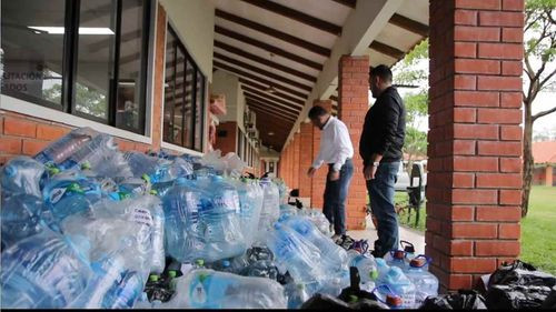 Ingenieros cruceños recolectan 7 toneladas de ayuda para combatir incendios en la Chiquitania