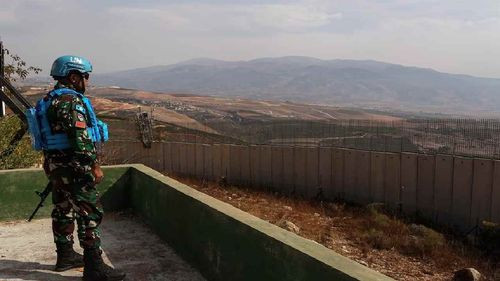 Fuerza de paz de la ONU en Líbano reporta otro casco azul herido en medio de enfrentamientos entre Hezbollah e Israel