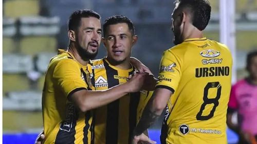 Hasta Año Nuevo, The Strongest espera definir su nuevo DT y sus refuerzos