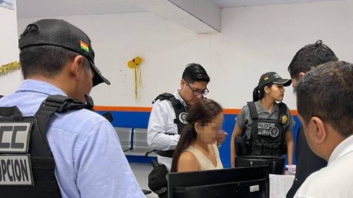 Aprehenden a funcionaria del Segip en Santa Cruz por presunta corrupción